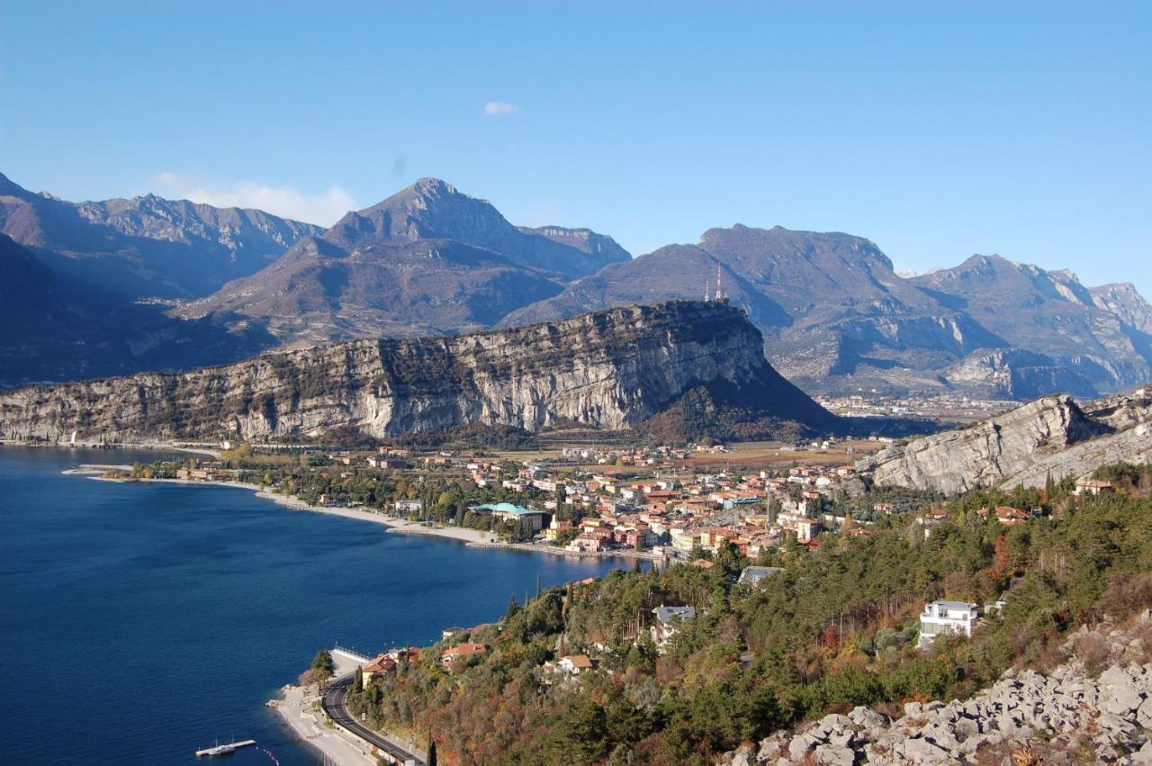 Casa Zanoni Apartment Torbole Sul Garda ภายนอก รูปภาพ