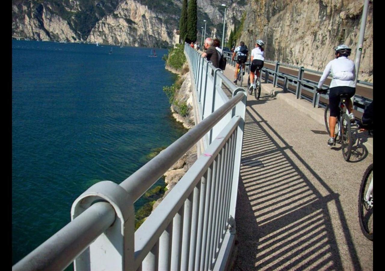 Casa Zanoni Apartment Torbole Sul Garda ภายนอก รูปภาพ